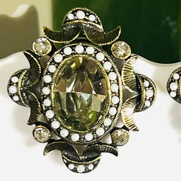 Heidi Daus Art Deco Style vintage clip on earrings with Swarovski crystals - Picture 9 of 9